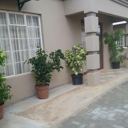 The Star B&B Jwaneng Exterior foto